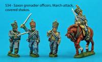S34 – 4 saxon grenadier officers in march-attack poses. Covered shakos.