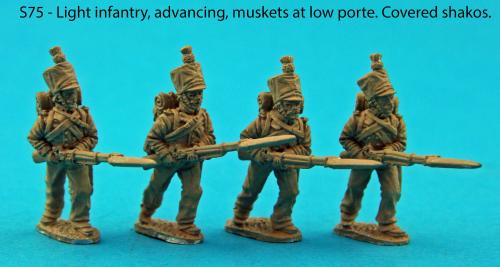 S75 - Saxon light infantry advancing. Muskets at low porte.