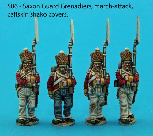 S86 - Saxon Guard Grenadiers in march-attack poses. Calfskin shako covers.